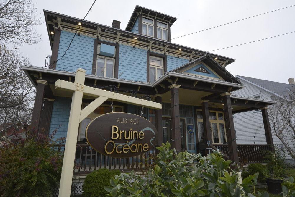 Auberge Bruine Oceane Matane Bagian luar foto